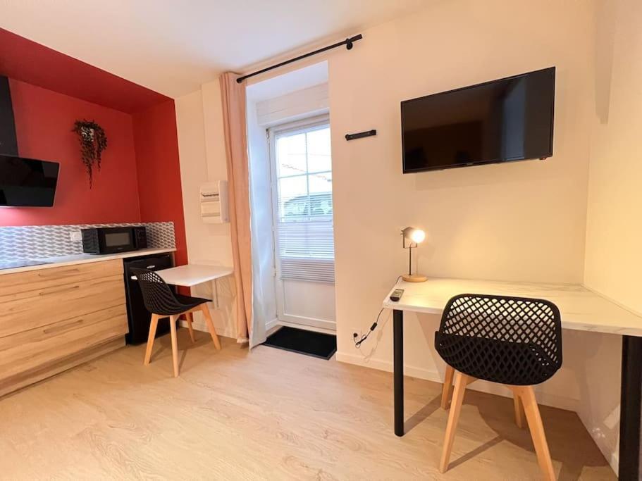 La Feuilleraie N1-Standingappart-Wifi-Proche Ville 퐁테네이르콩트 외부 사진